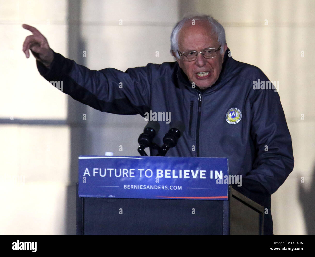 New York, New York, USA. 13th Apr, 2016. Democratic Presidential ...