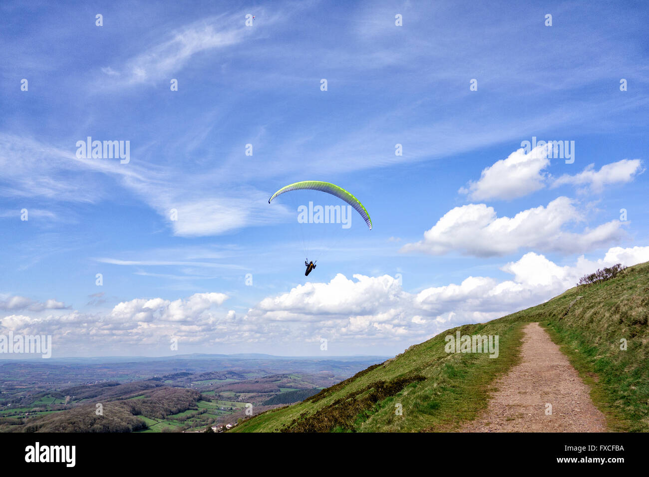 Hangliding over the Malvern Hills on a fine spring day Stock Photo - Alamy