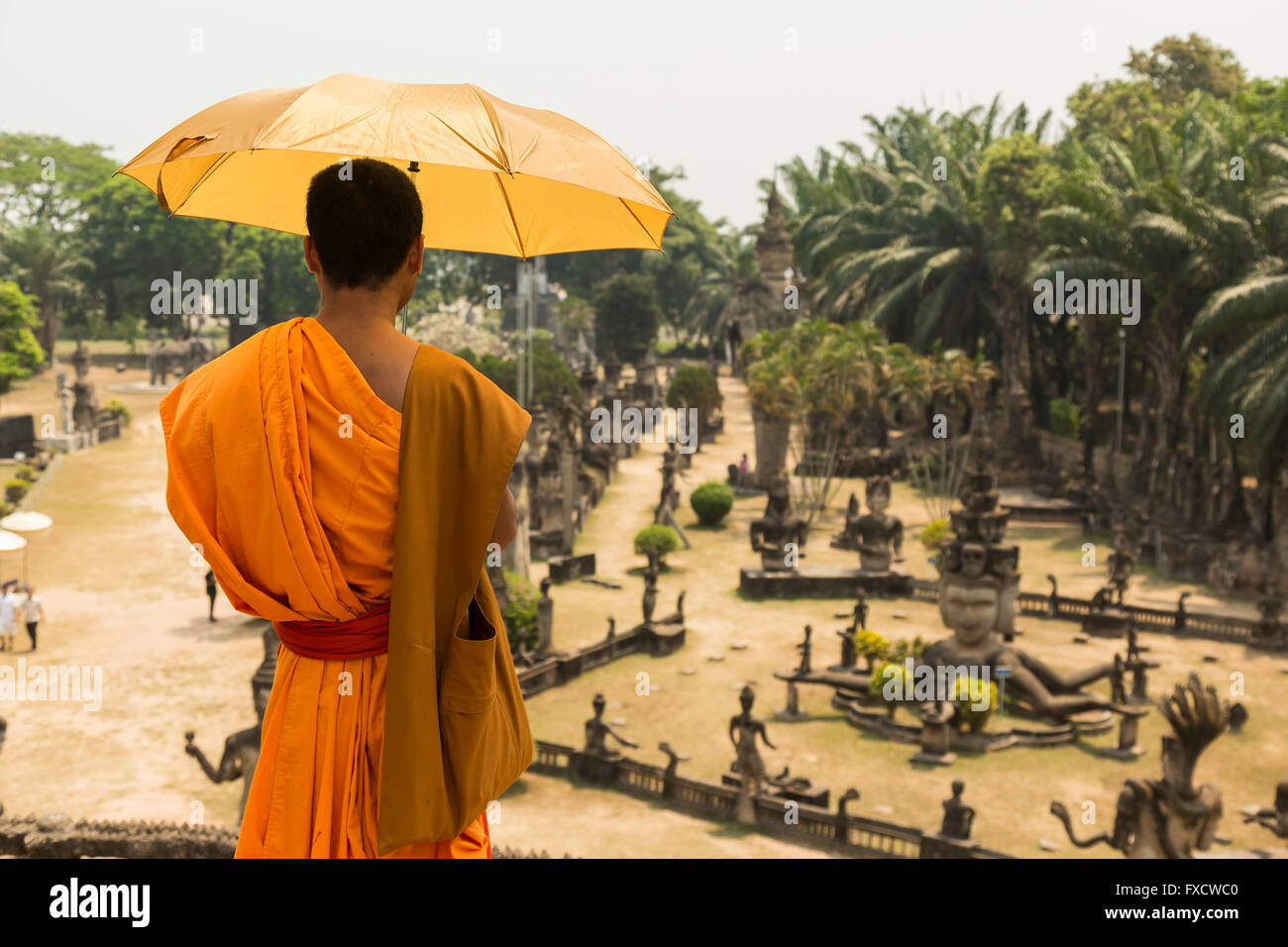 Buddhist monk figures hi-res stock photography and images - Alamy