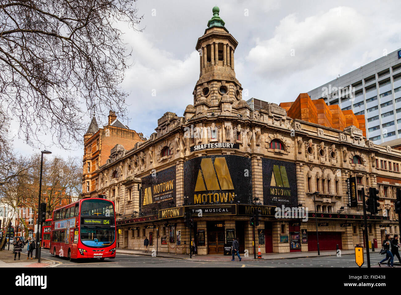 The Shaftesbury Theatre, Shaftesbury Avenue, London, England Stock Photo Alamy