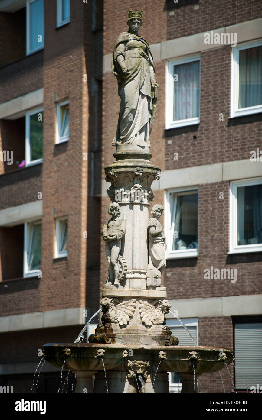 Köln, Mühlheim, Krahnenstrasse, Stadtbrunnen am Knickpunkt der Straße Mülheimer Freiheit. Dieser 'Mülheimia' betitelte Brunnen w Stock Photo