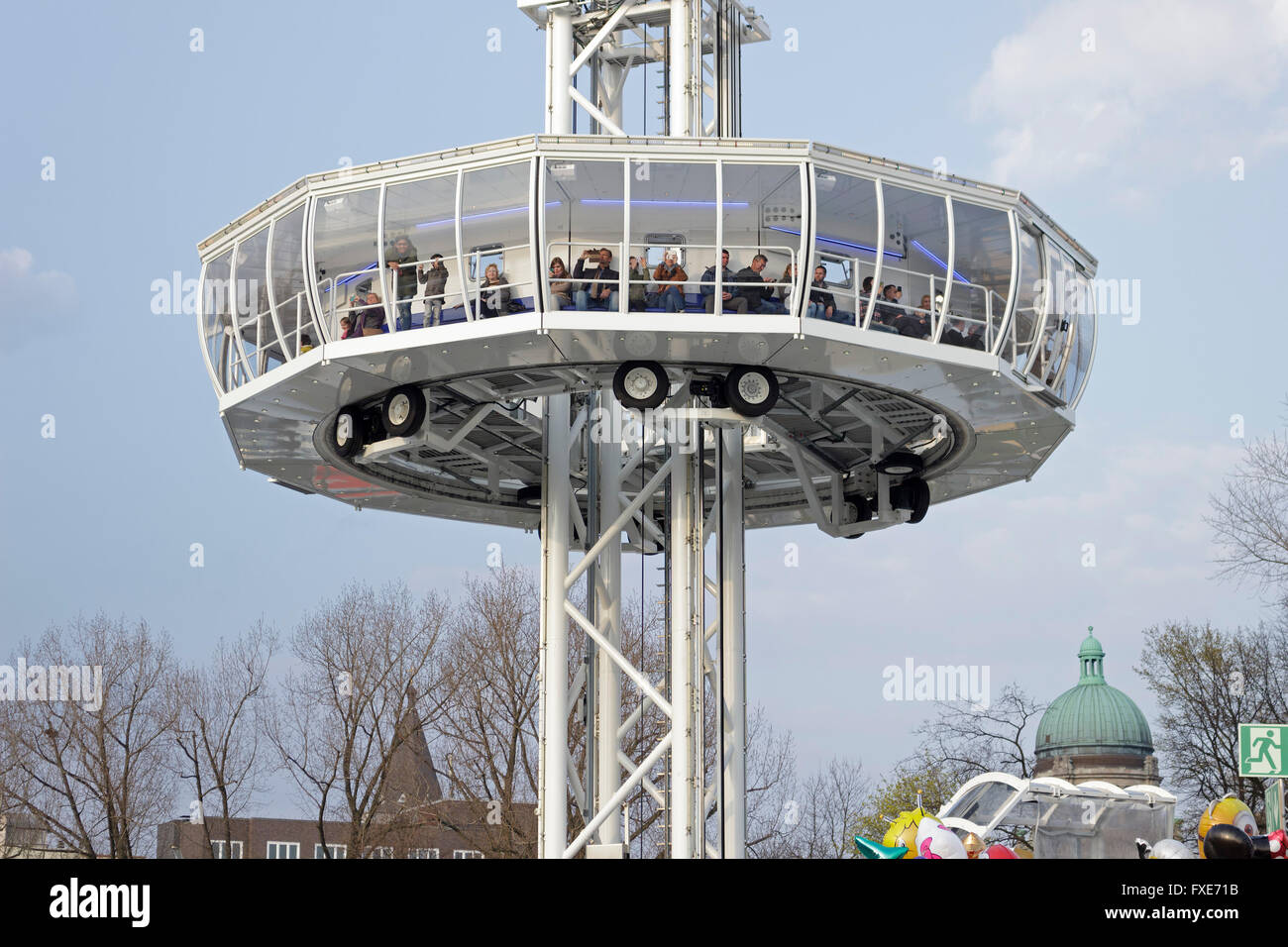 City Skyliner, fun fair ´Dom´, Hamburg, Germany Stock Photo - Alamy