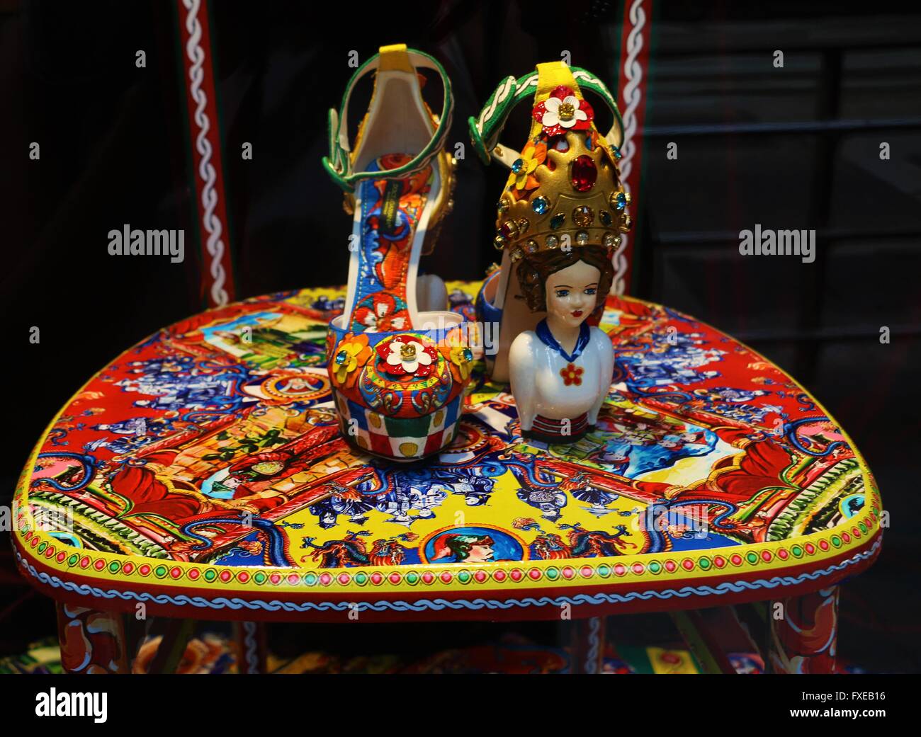 Dolce and gabbana hi res stock photography and images Alamy