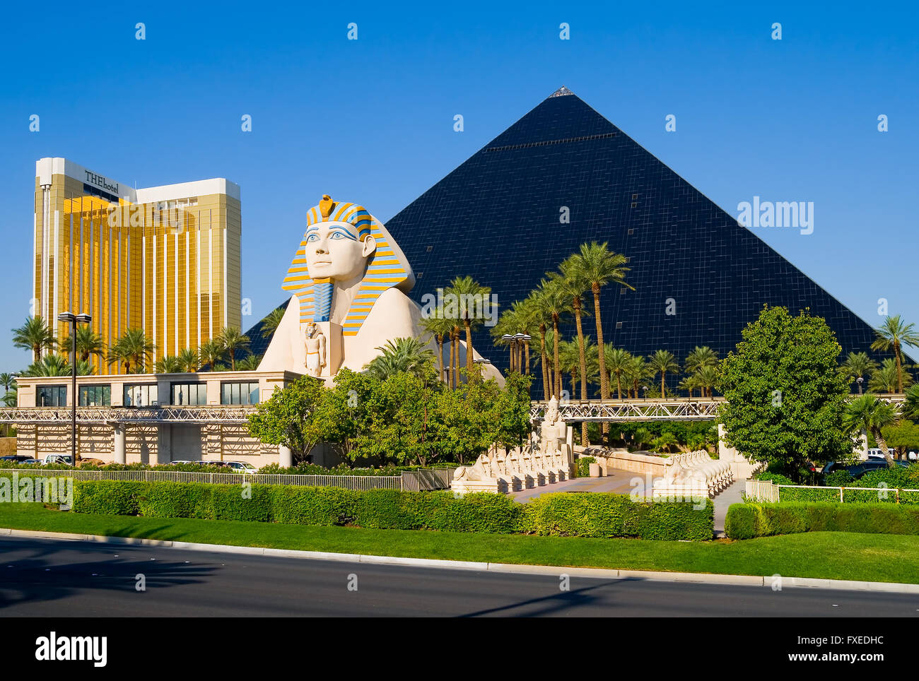 Pyramid Hotel and Sphinx in Las Vegas Stock Photo - Alamy