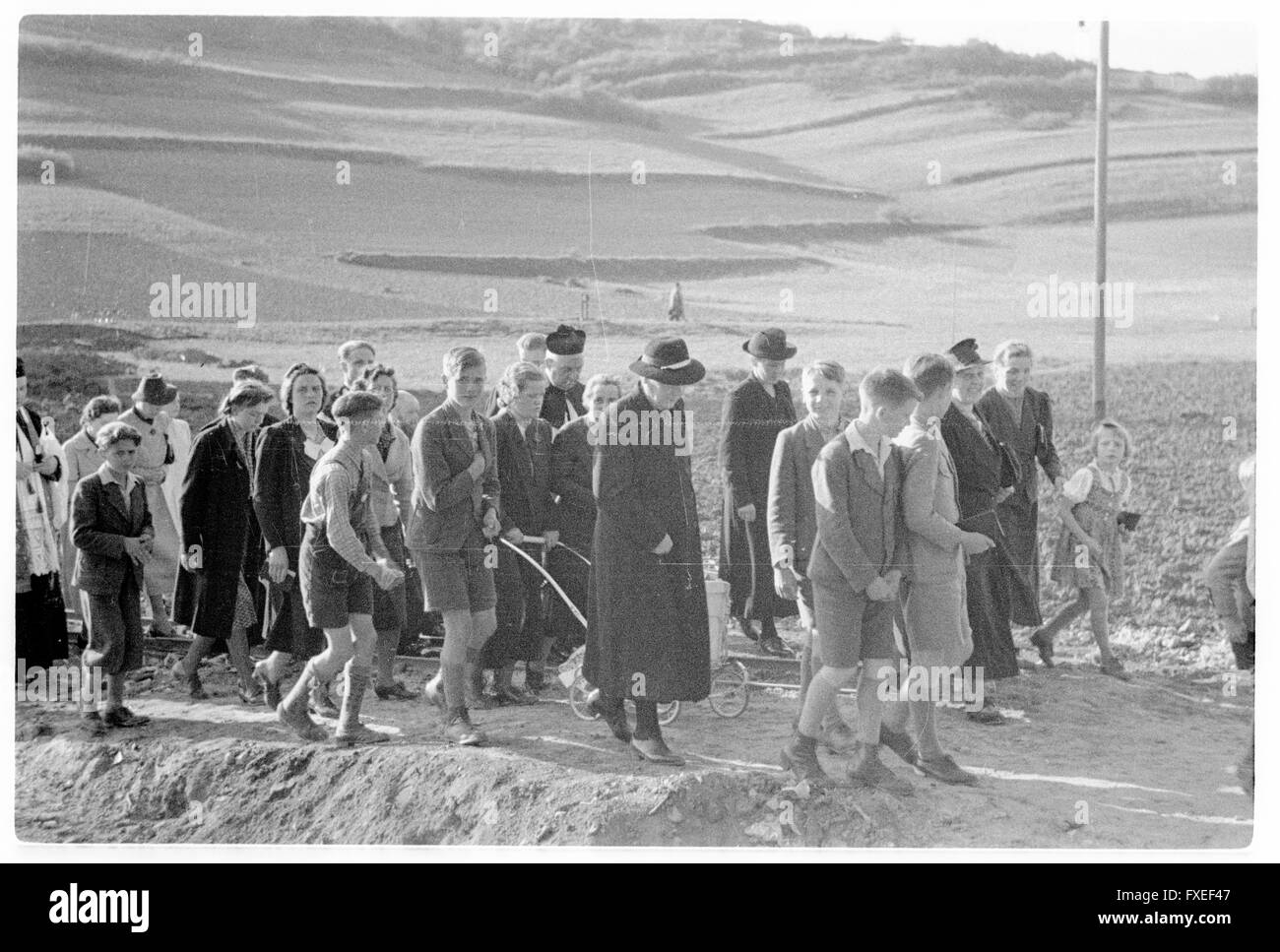 Religiöse Prozession in der Eifel. Deutschland, 1940 Stock Photo