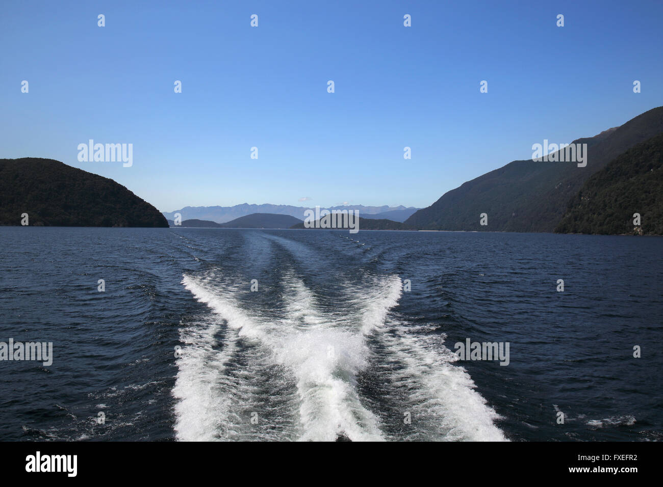 New zealand lake manapouri in hi-res stock photography and images - Alamy