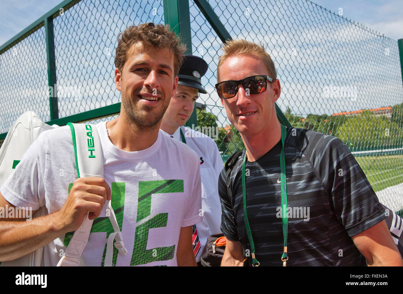 England, London, June 29, 2015, Tennis, Wimbledon, practisecourts, Robin  Haase (NED) and his coach Mark de Jong Photo: Tennisima Stock Photo - Alamy