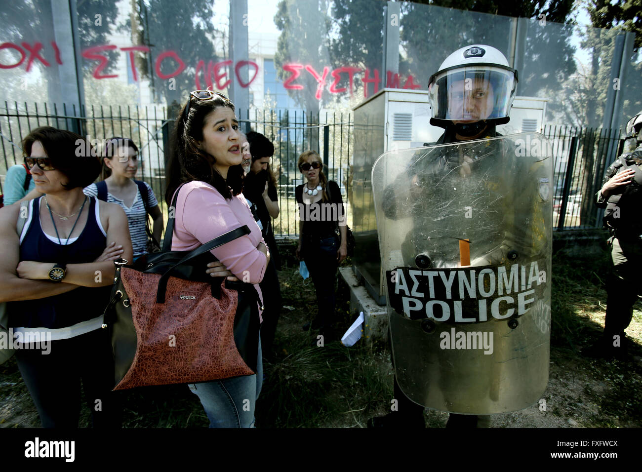 Athes Gui Riot Athens, Greece. 15th Apr, 2016. Riot police officers try to stop school ...