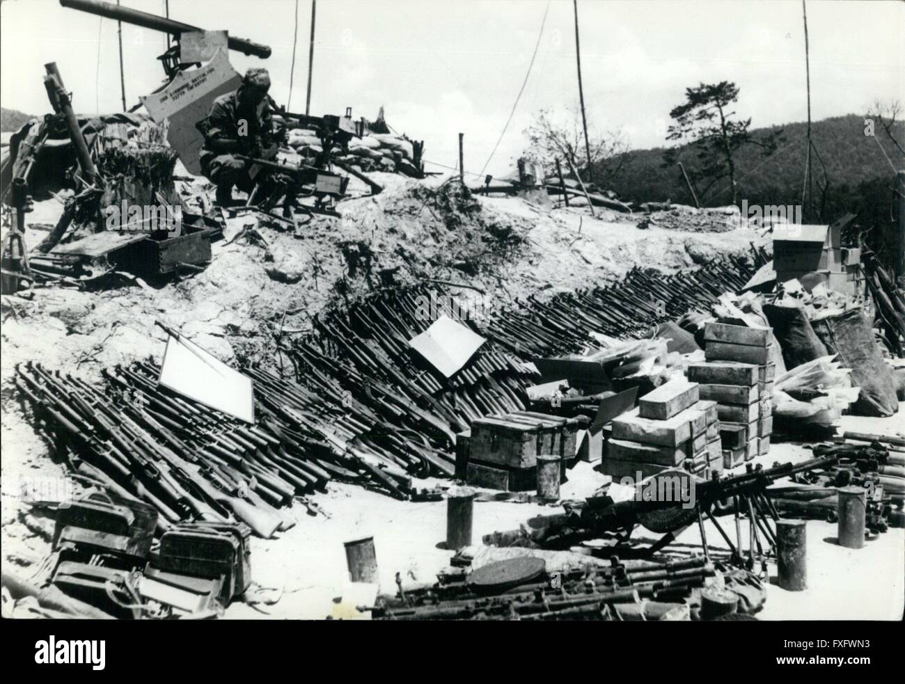 1958 - Big arms capture in Vietnam.: Part of a large weapons cache captured by men of the U.S. 327th infantry Regiment, 101st Airborne Division during a sweep against North Vietnamese led by Lt col. ''charging'' charlie Beck with, a battalion commander. © Keystone Pictures USA/ZUMAPRESS.com/Alamy Live News Stock Photo