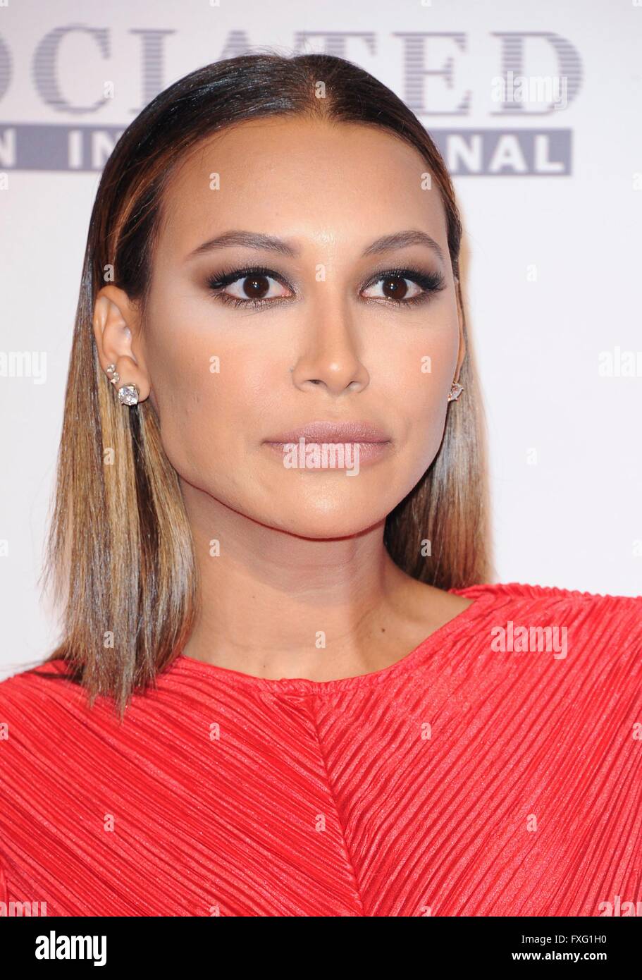 Beverly Hills, CA. 15th Apr, 2016. Naya Rivera at arrivals for 23rd Annual Race to Erase MS Gala, The Beverly Hilton Hotel, Beverly Hills, CA April 15, 2016. Credit:  Elizabeth Goodenough/Everett Collection/Alamy Live News Stock Photo