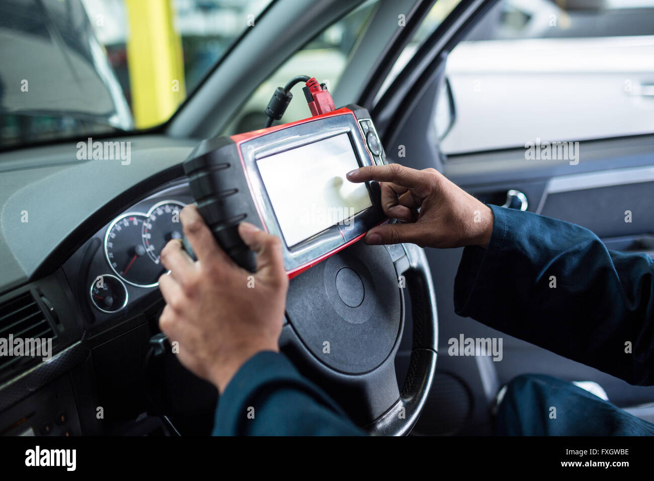 Mechanic dashboard hires stock photography and images Alamy