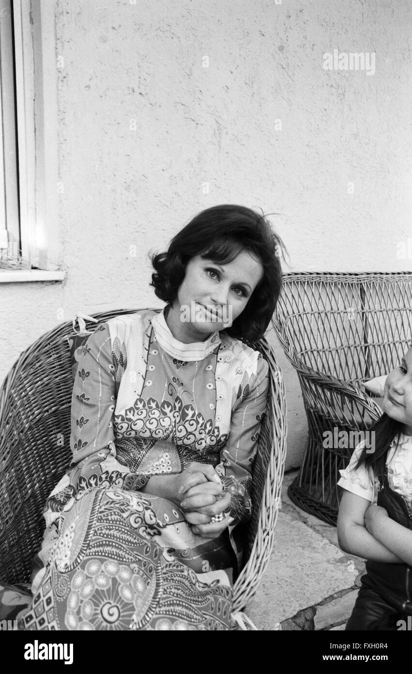 Deutsche Schauspielerin und Theaterregisseurin Lis Verhoeven mit