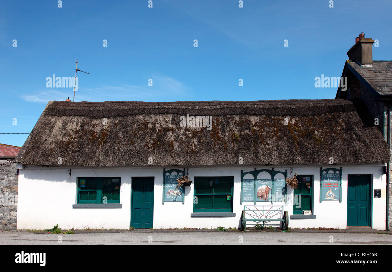 Currans of Ferrybridge, 18th century Irish tavern, Co. Limerick Stock Photo