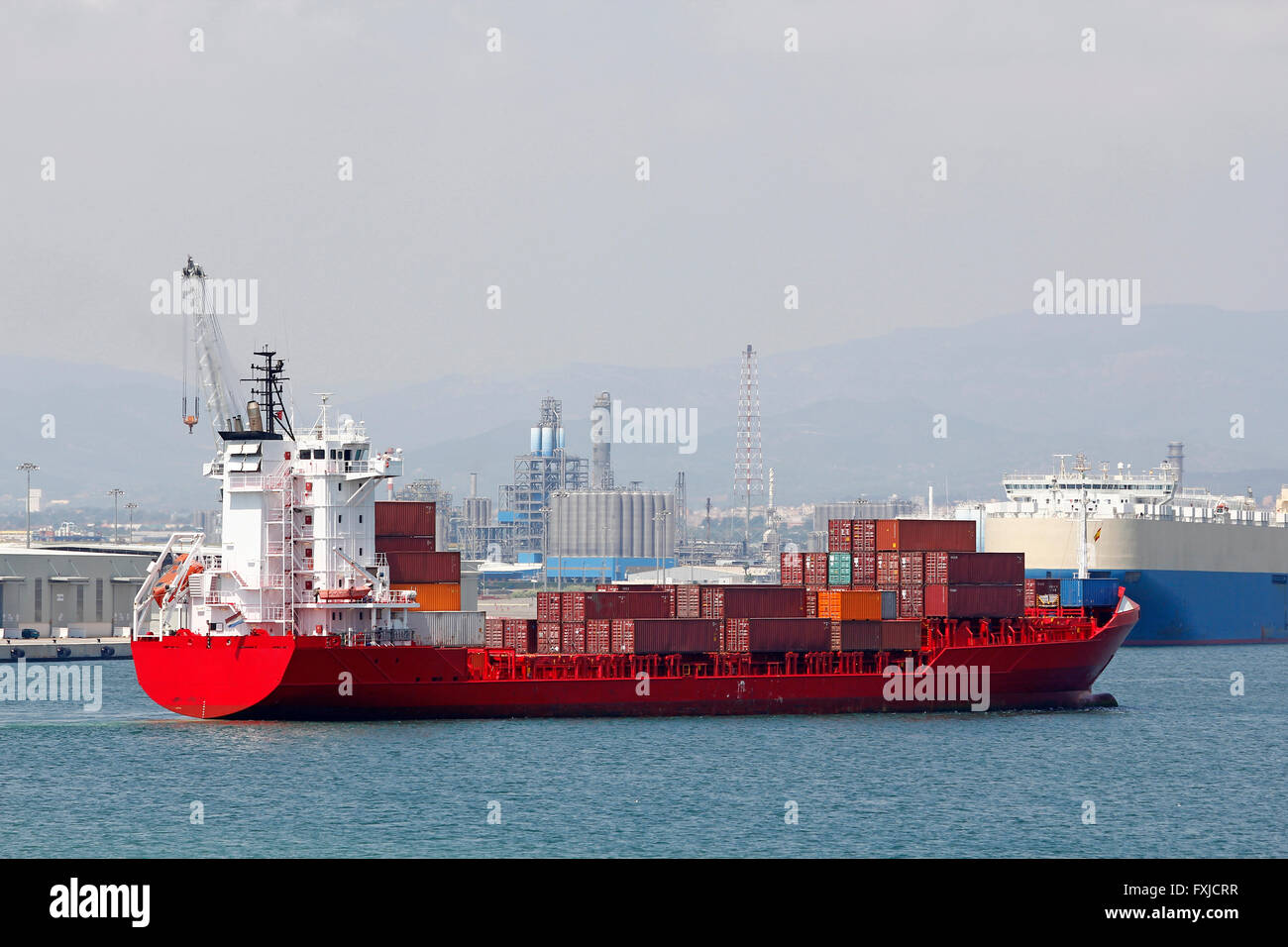 Sailing ship container hi-res stock photography and images - Alamy