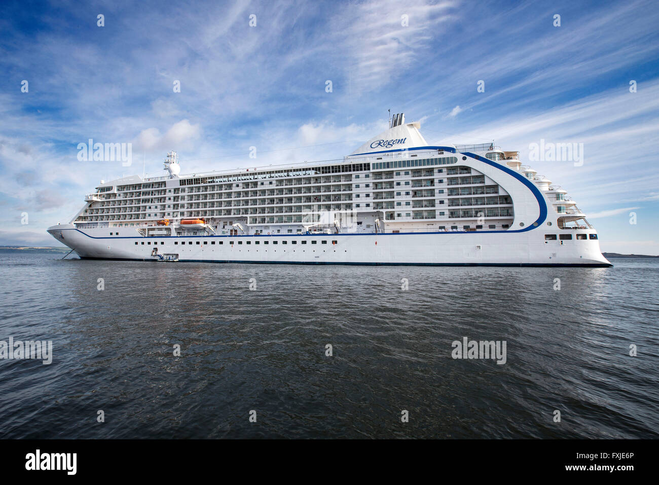 Luxury Ocean Liner Stock Photos & Luxury Ocean Liner Stock Images Alamy