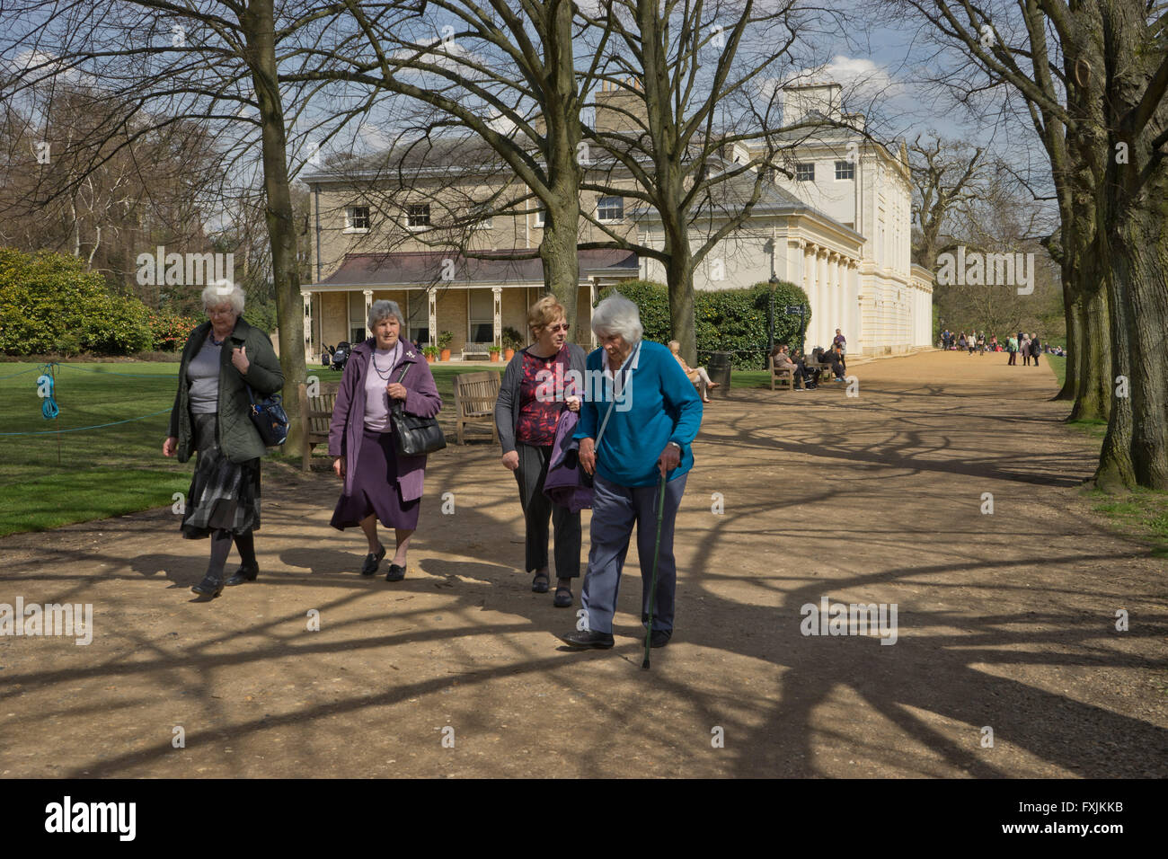 Elderly england house hi-res stock photography and images - Alamy