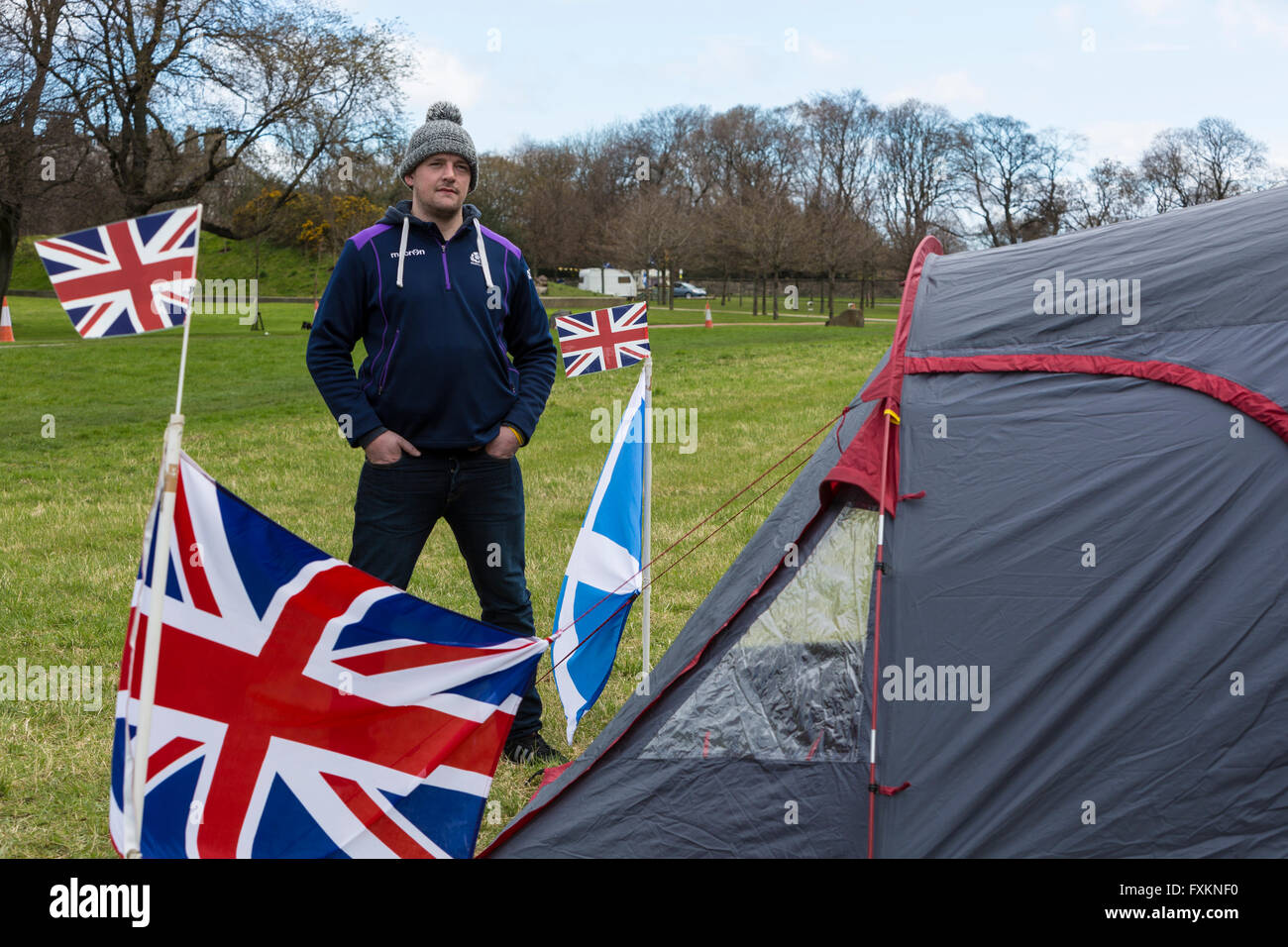 Holyrood Park, Edinburgh, Scotland. 16th April, 2016. Neil Tannahill and James Woodward have set up a rival camp to the Indy Camp in Holyrood Park. They are Unionists wanting to raise awareness  that Scotland voted No in the referendum. James commented "We are inn danger of people forgetting the No Vote and we want to remind people we are still here". The camp will be in Holyrood Park for the weekend of 16-17 April with a larger scale demonstration planned for the Saturday evening. Credit:  Richard Dyson/Alamy Live News Stock Photo
