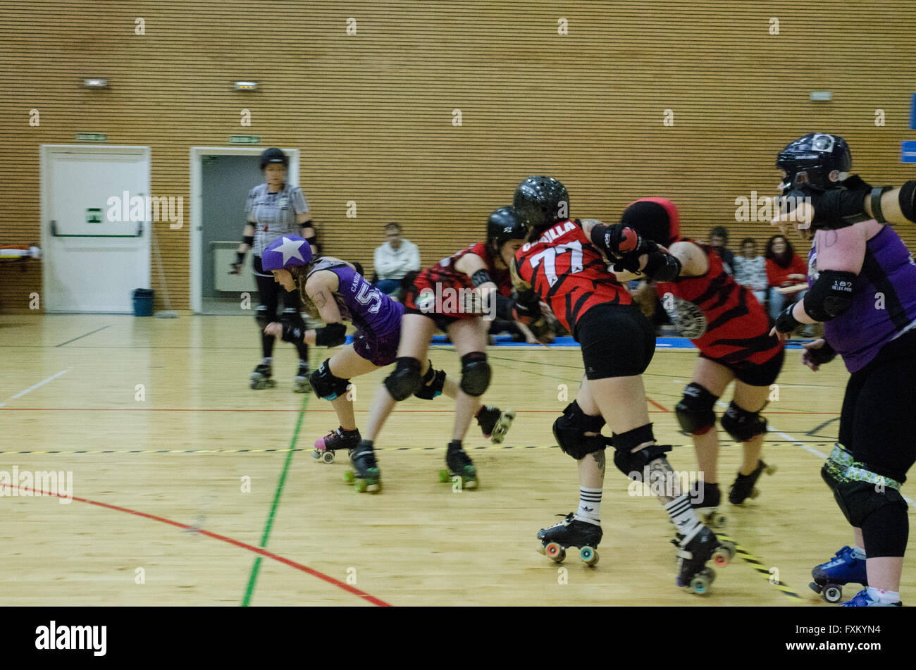 Female Roller Derby Competition In Madrid Stock Photo - Download