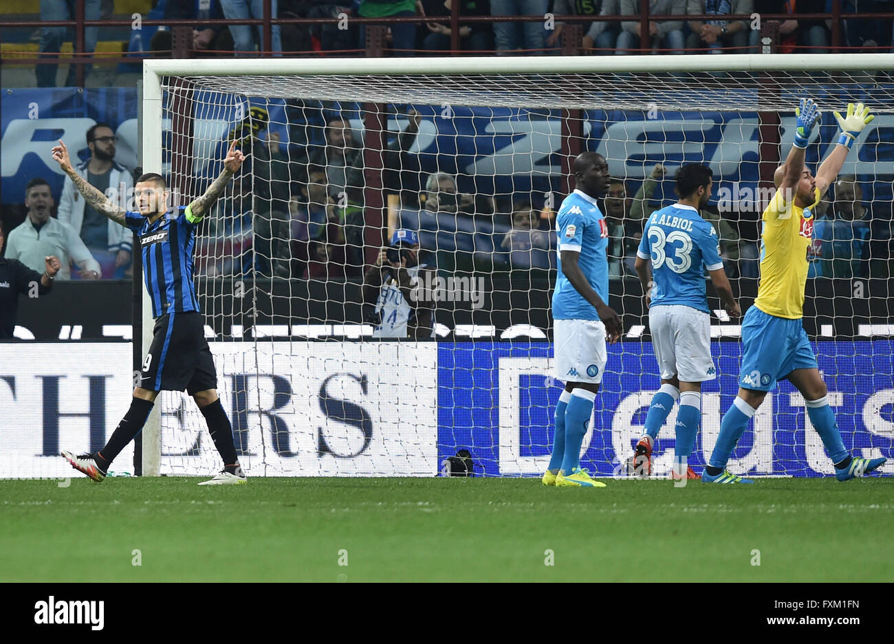 milan-italy-16th-apr-2016-inter-milan-s-mauro-icardi-l-celebrates