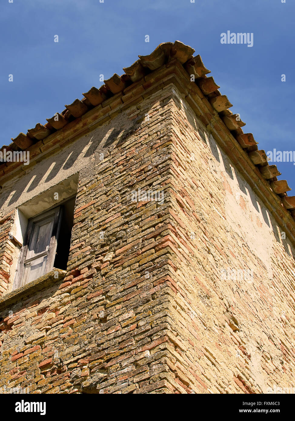 old brick house and tiled roof Stock Photo - Alamy
