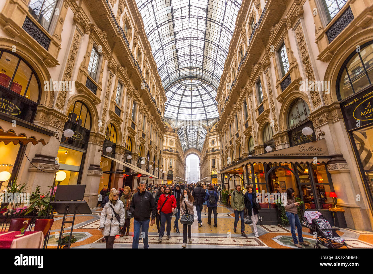 Milan cafe duomo hi-res stock photography and images - Alamy