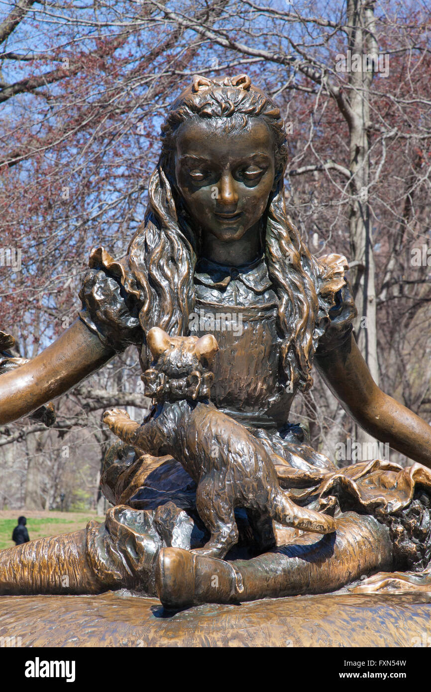 Alice in Wonderland statue, Central Park, Manhattan, New York City, United States of America