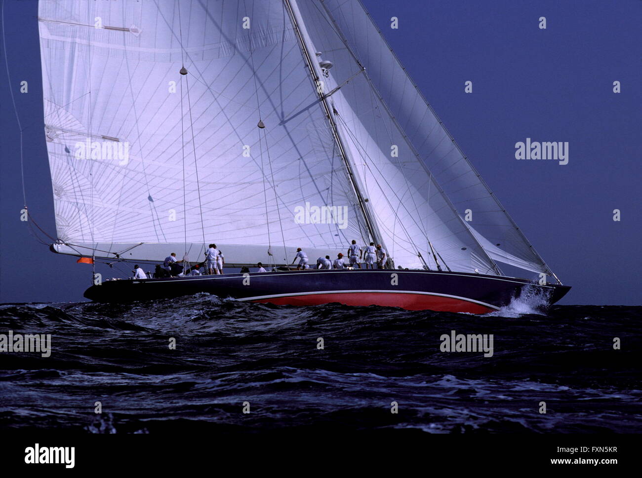 AJAXNETPHOTO. 1992, ST.TROPEZ, FRANCE - NIOULARGE CLASSIC REGATTA - J CLASS YACHT ENDEAVOUR ON THE RACE COURSE. PHOTO:JONATHAN EASTLAND/AJAX REF:21501 3 132 Stock Photo