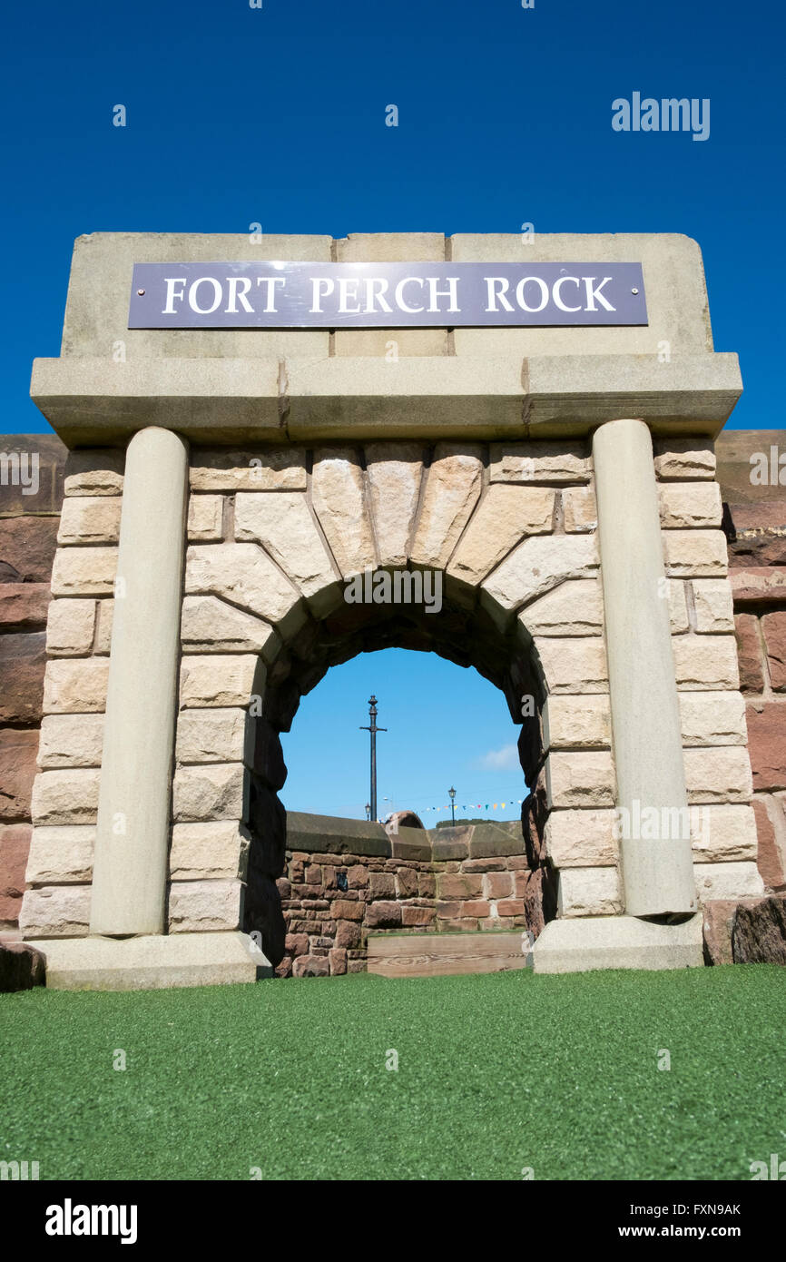 Seaside minigolf, crazy, playing, silly, crazy, putter, action