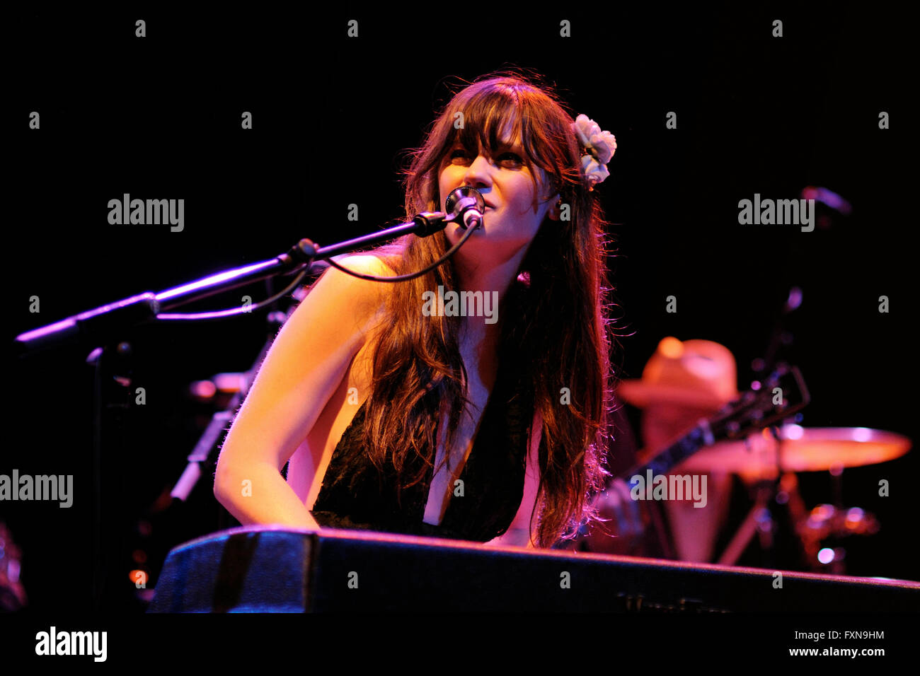 BARCELONA - APR 25: Zooey Deschanel performs with her band She & Him at Apolo on April 25, 2010 in Barcelona, Spain. Stock Photo