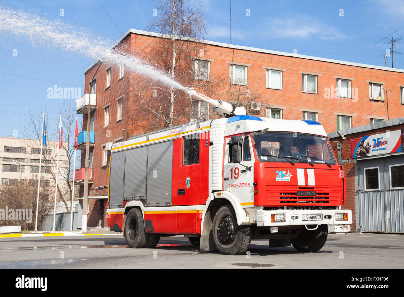 Fire truck hose hi-res stock photography and images - Alamy