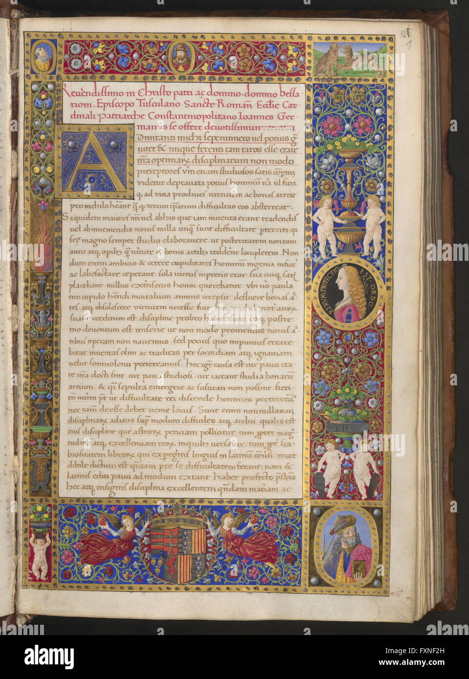 Cod. 44, fol. 1r: Epitome Almagesti Ptolemaei: Zierrahmen mit dem Bildnis von Königin Beatrix von Aragon und des Ptolemäus Stock Photo