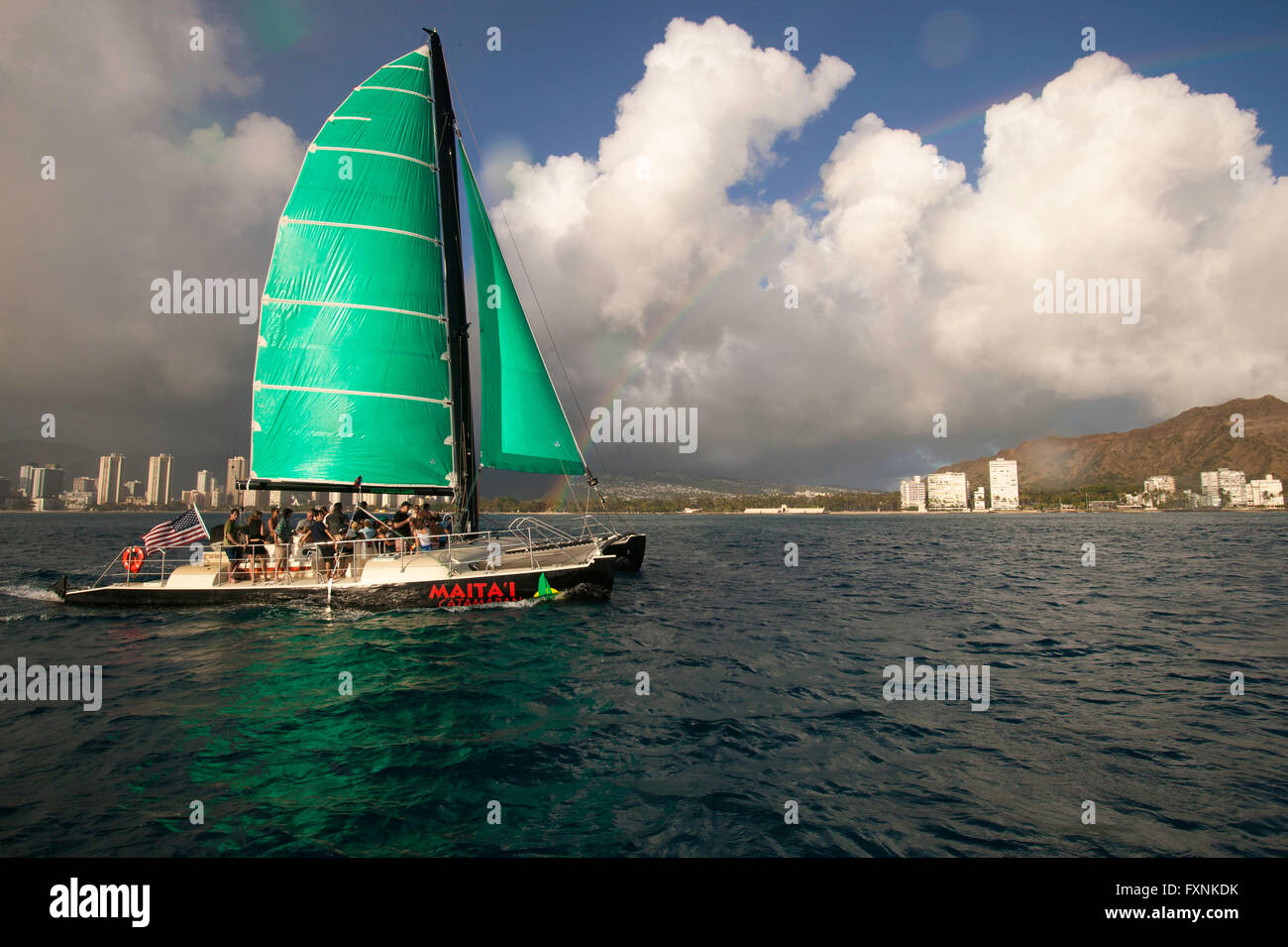 MaiTai Catamaran, day sailing for tourists off Waikiki Beach and Diamond Head Stock Photo Alamy