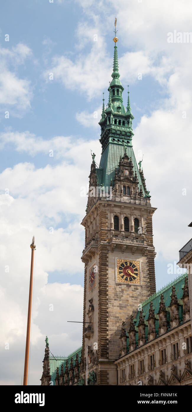 Hamburg city hall germany hi-res stock photography and images - Alamy