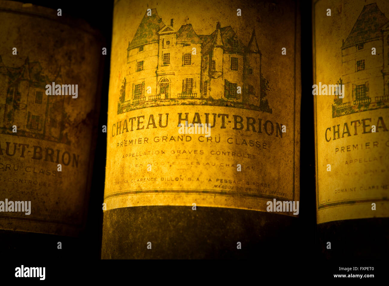 Old wine labels hi-res stock photography and images - Alamy