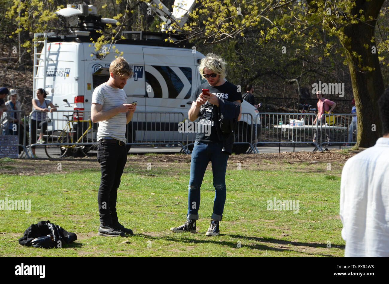 Brooklyn, New York, USA. 17th April, 2016. hipsters at Bernie Sanders Prospect Park Brooklyn april 17th 2016 Credit:  simon leigh/Alamy Live News Stock Photo