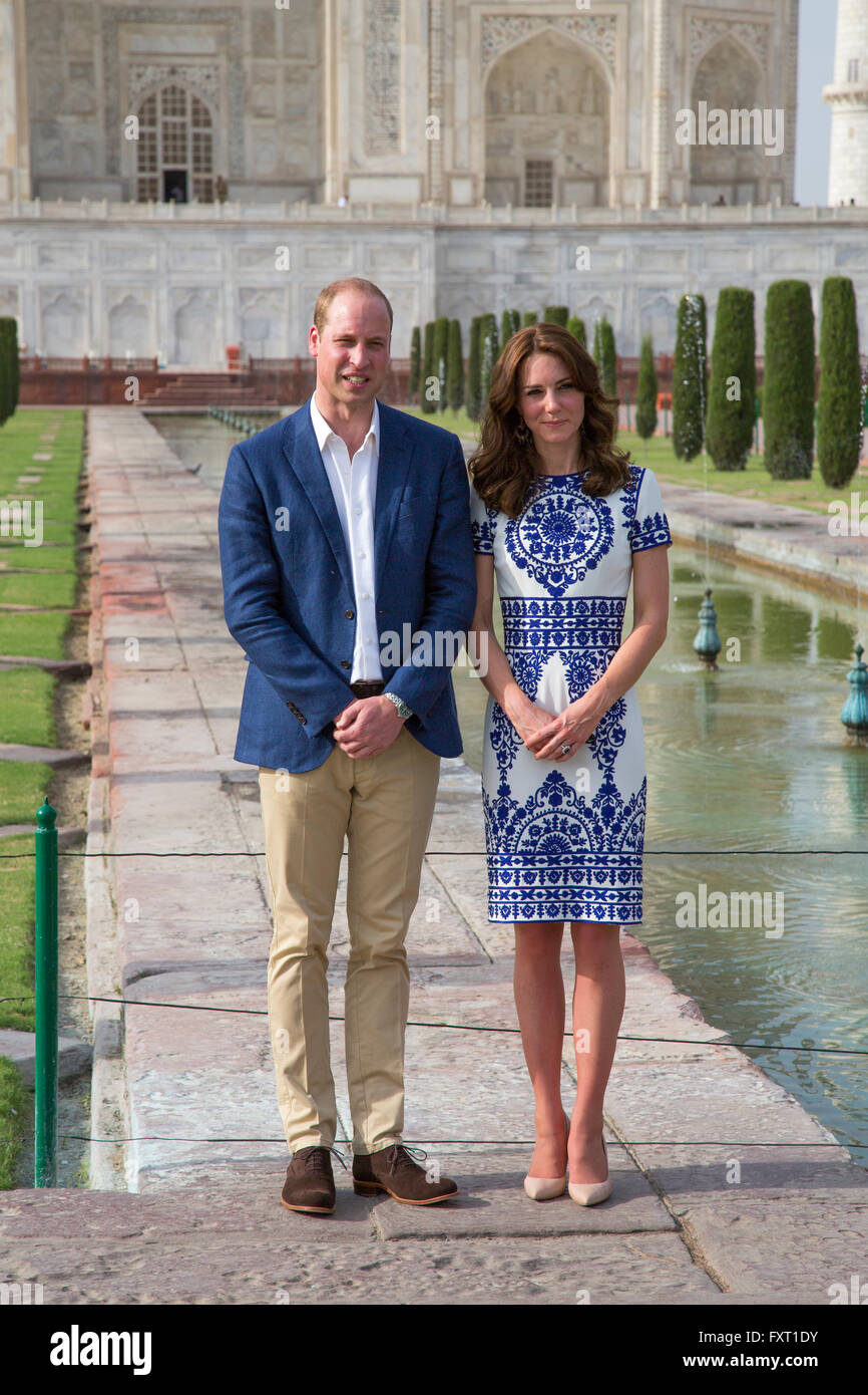 Prince William and Catherine, Duchess of Cambridge visit the Taj Mahal in India Stock Photo