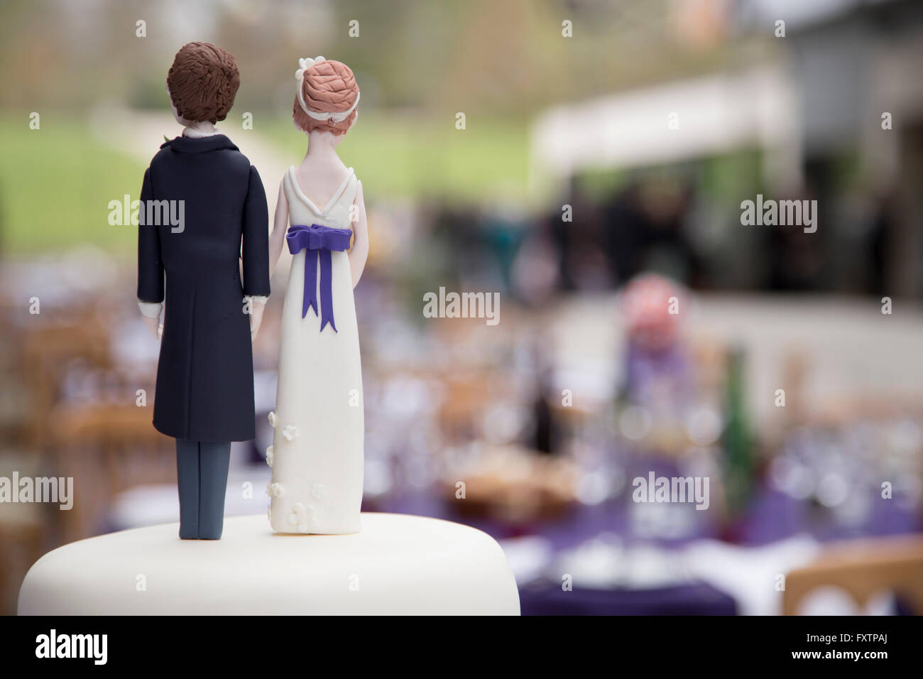Wedding cake figurines Stock Photo Alamy