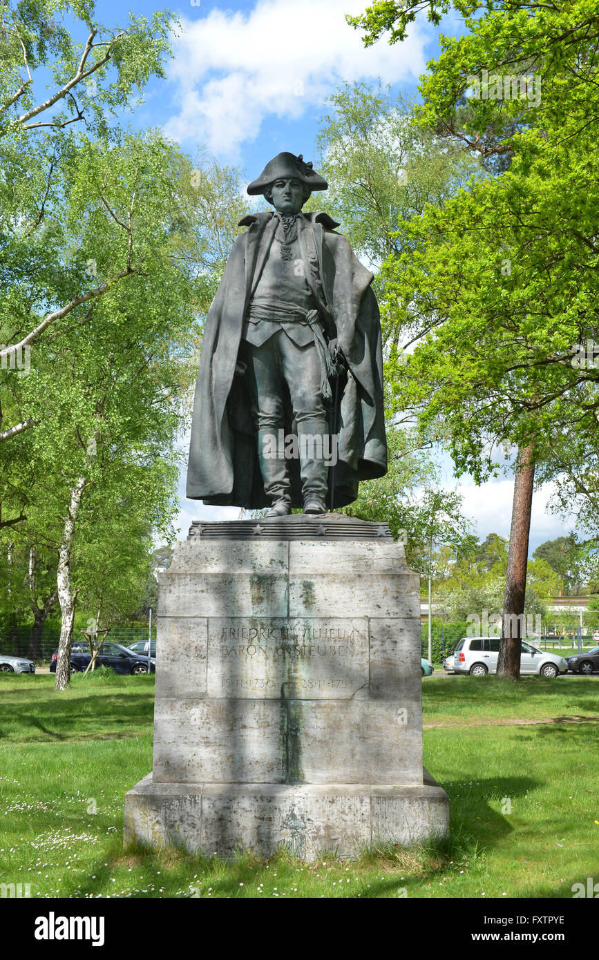 Denkmal, Friedrich Wilhelm Ludolf Gerhard Augustin von Steuben, Clayallee, Dahlem, Berlin, Deutschland Stock Photo