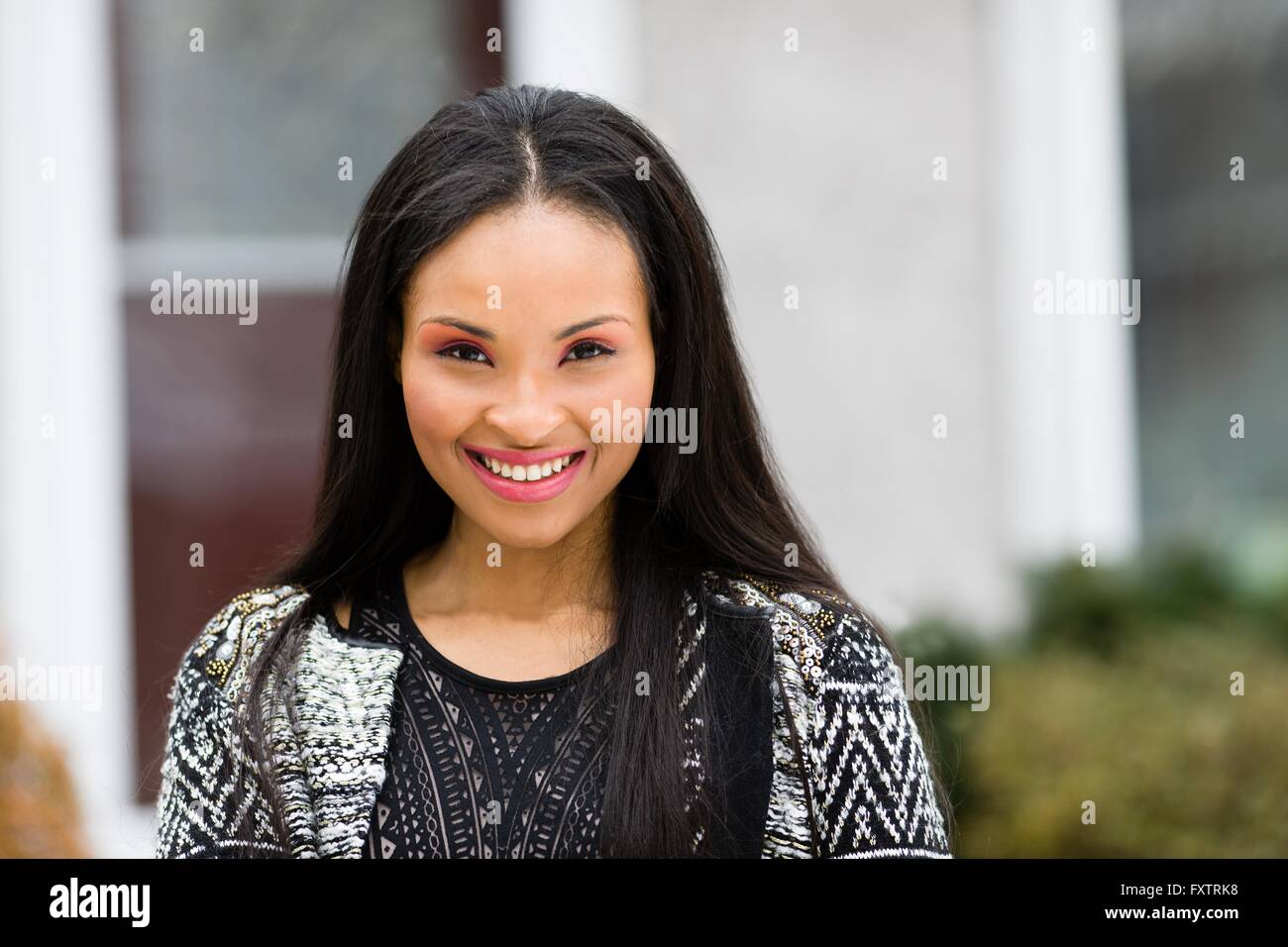 Happy young woman outside hi-res stock photography and images - Alamy
