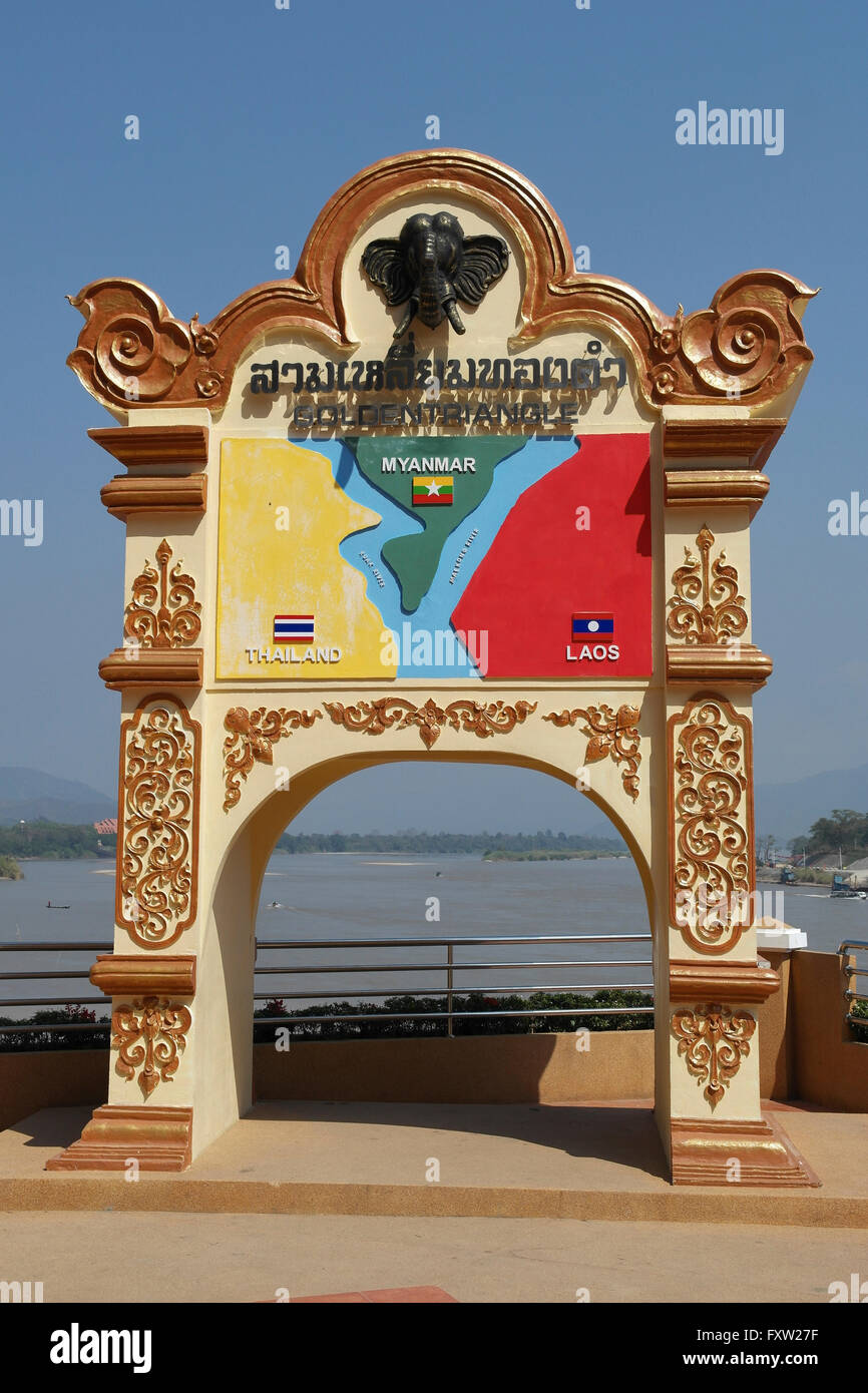 Golden Triangle monument - Thailand, Laos, Myanmar Stock Photo - Alamy