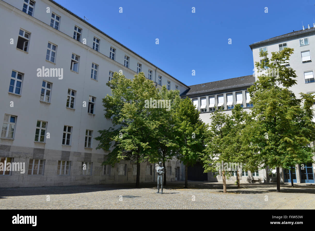 Bundesministerium der Verteidigung, Bendlerblock, Stauffenbergstrasse, Tiergarten, Mitte, Berlin, Deutschland Stock Photo