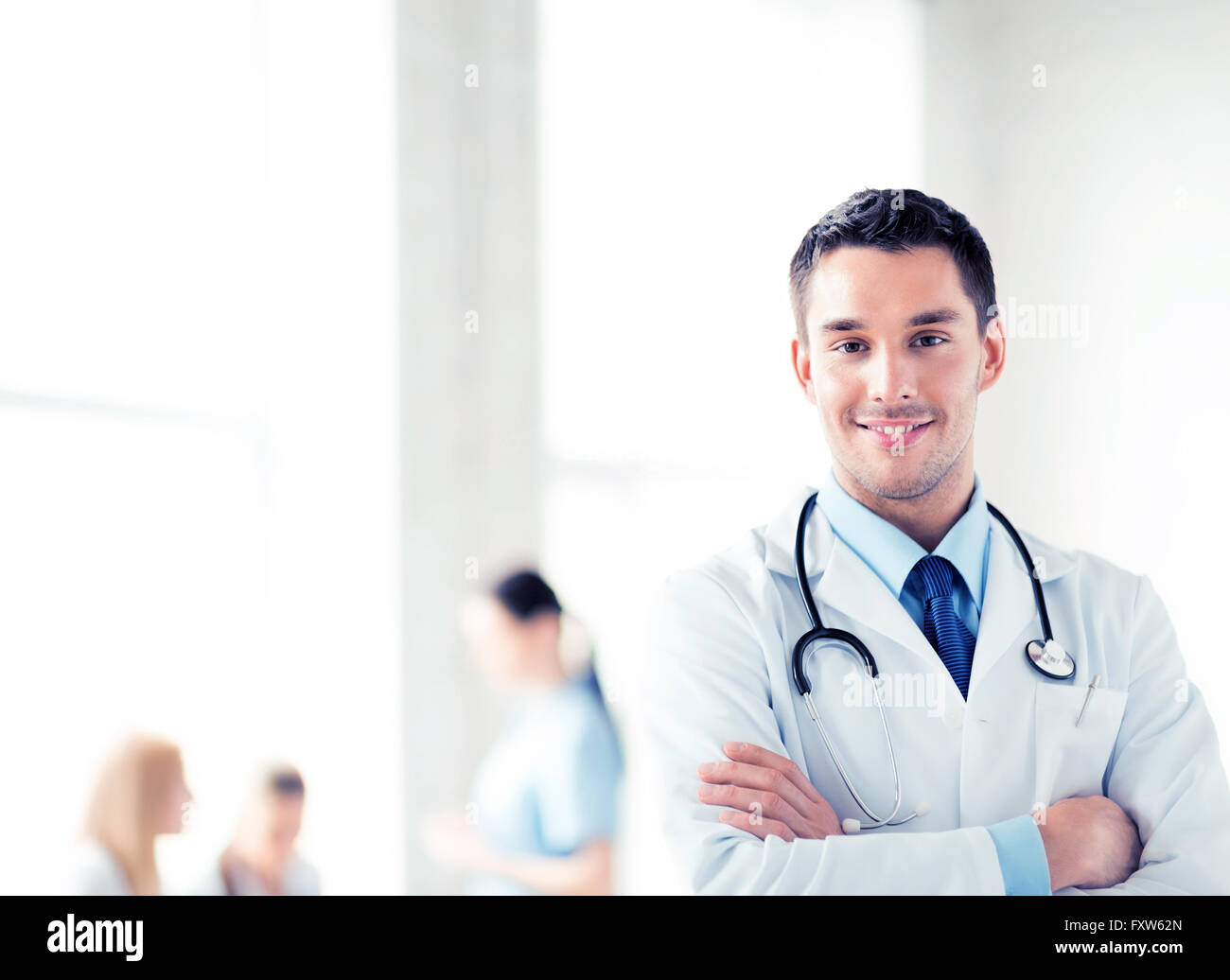 врач мужчина. красивый врач мужчина. образ врача. Wikihow больница. молодой врач.