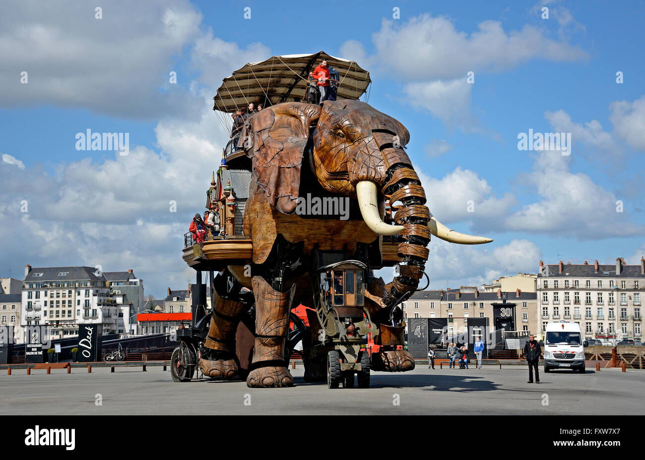 Mechanical Elephant Nantes High Resolution Stock Photography and Images Alamy