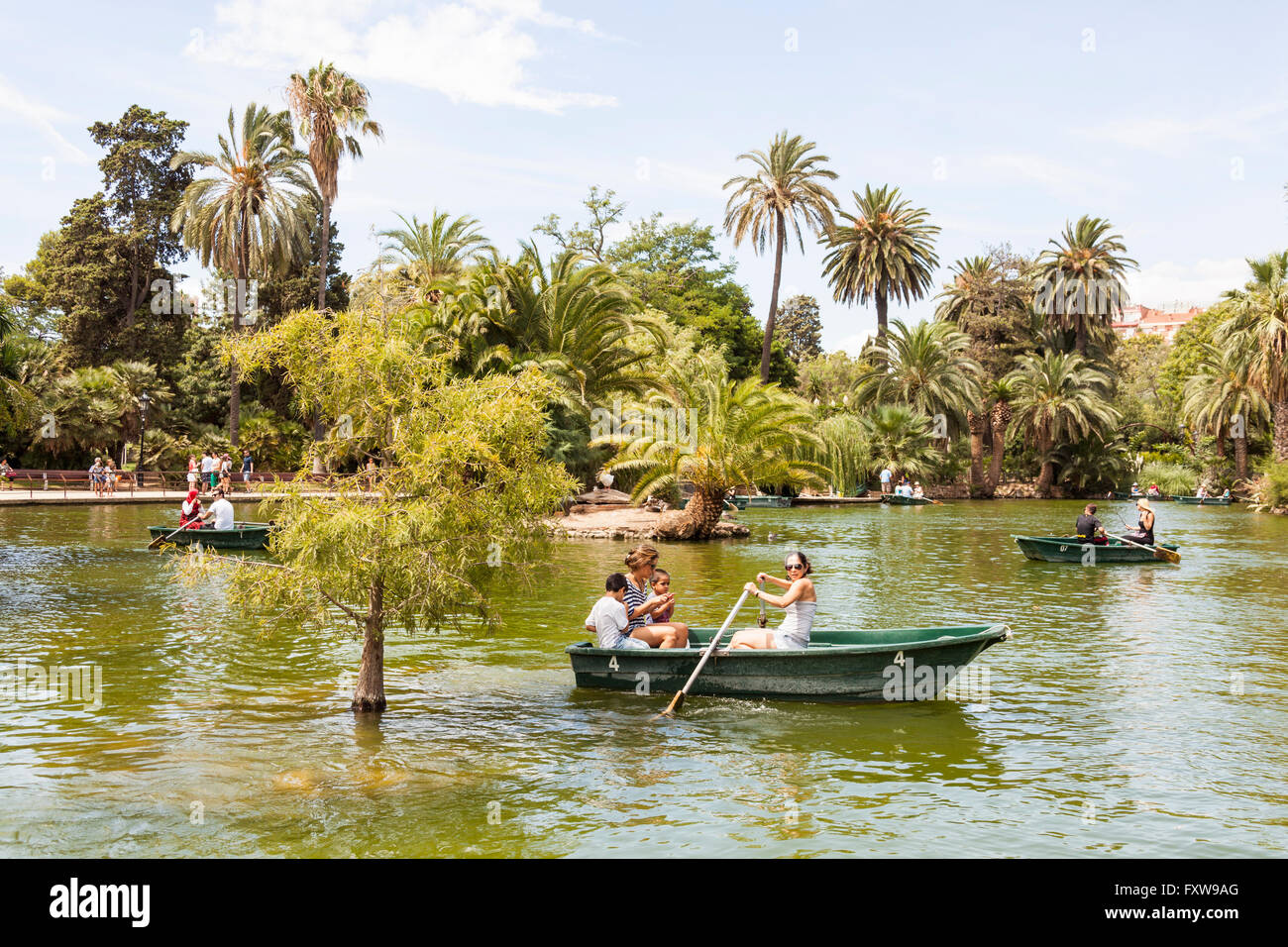 Boating lake, Parc De La Ciutadella, Barcelona, Spain Stock Photo Alamy