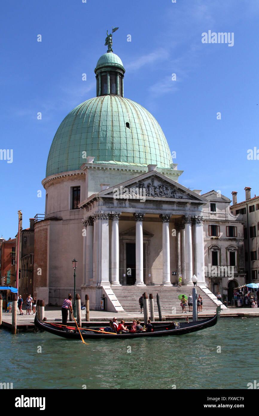 GONDOLA & SAN SIMEONE PICCOLO CHURCH VENICE VENEZIA ITALY 01 August