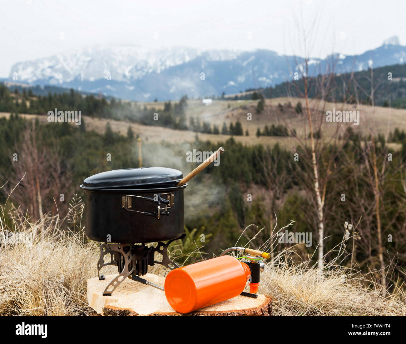 Outdoor mountain camping cooking tools Stock Photo Alamy