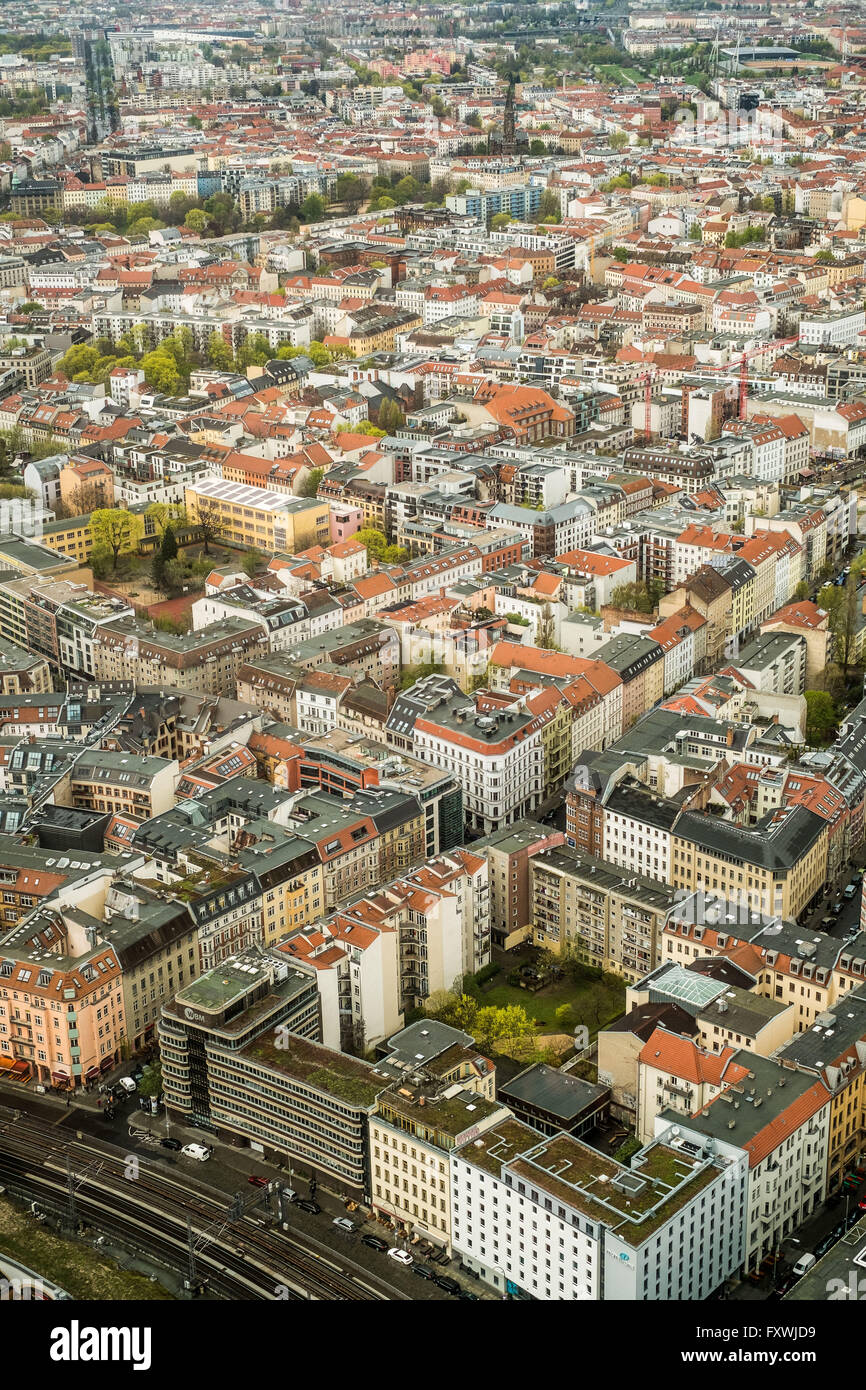 Germany. 16th Apr, 2016. A real estate in Berlin, on April 16, 2016 in Germany. Photo: picture alliance/Robert Schlesinger/dpa/Alamy Live News Stock Photo