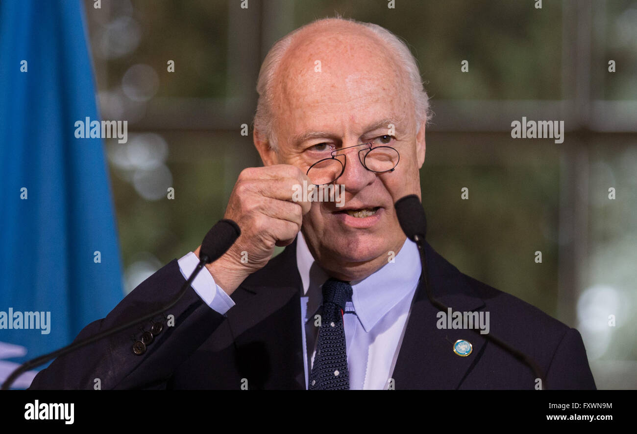 Geneva, Switzerland. 18th Apr, 2016. UN Special Envoy for Syria Staffan de Mistura speaks during a press conference in Geneva, Switzerland, April 18, 2016. UN Special Envoy for Syria Staffan de Mistura on Monday said that the main Syrian opposition delegation, the High Negotiation Committee or HNC, is intending to suspend their formal presence to the ongoing peace talks in the UN headquarters of the Palace des Nations, but will remain staying in Geneva for technical discussions. © Xu Jinquan/Xinhua/Alamy Live News Stock Photo