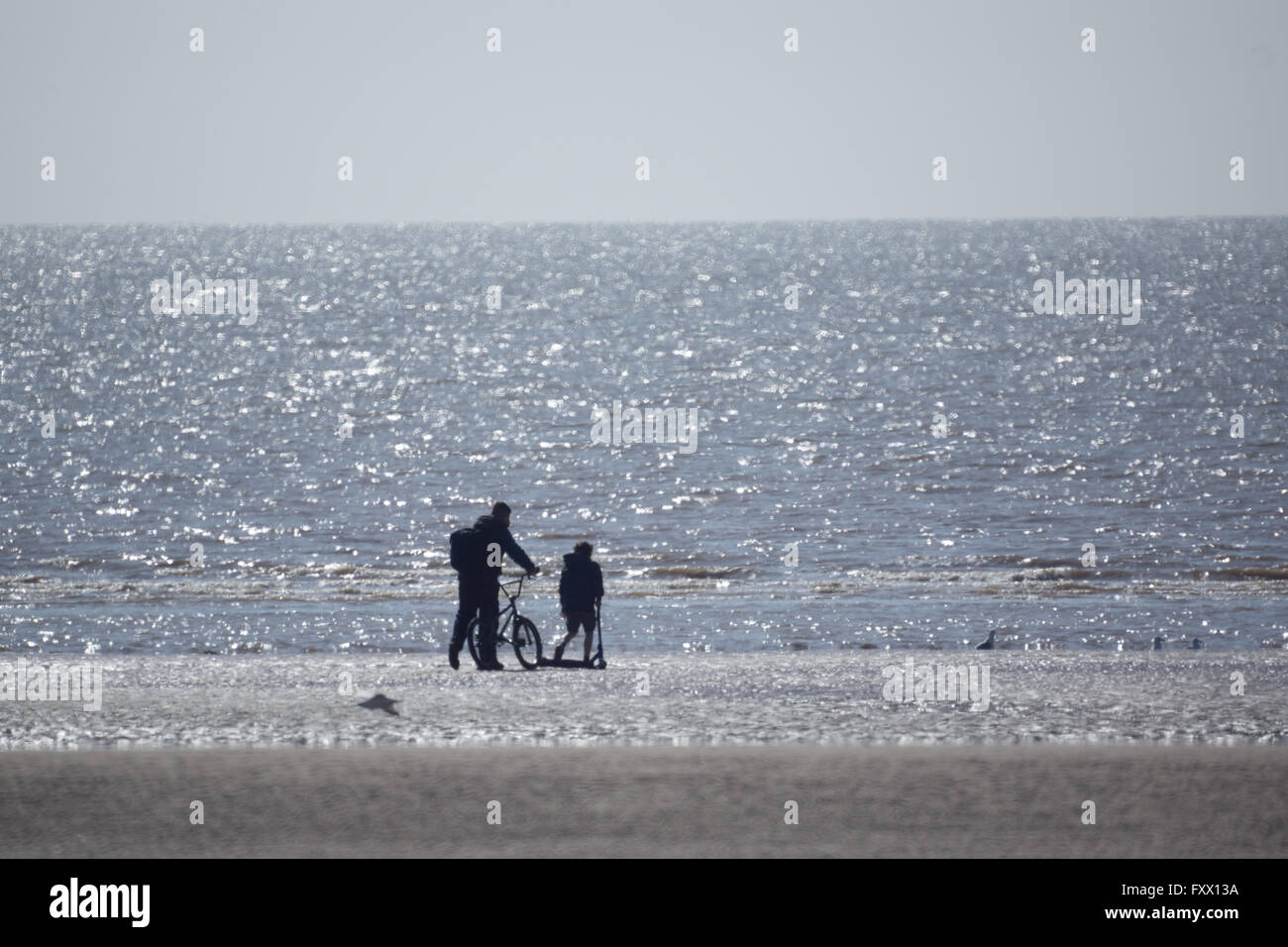 Blackpool Spring Blackpool,UK. 19th April 2016. UK Weather:. A beautiful spring day in ...