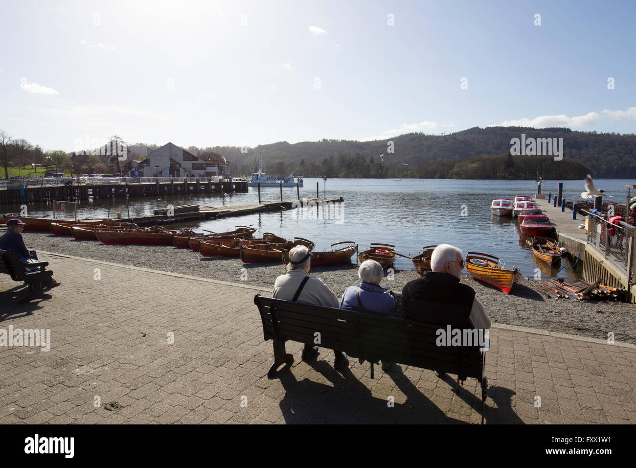 Lake Windermere, Cumbria, UK. 19th April, 2016. UK Weather Sunny on